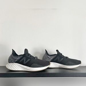 New Balance MENS Sneakers